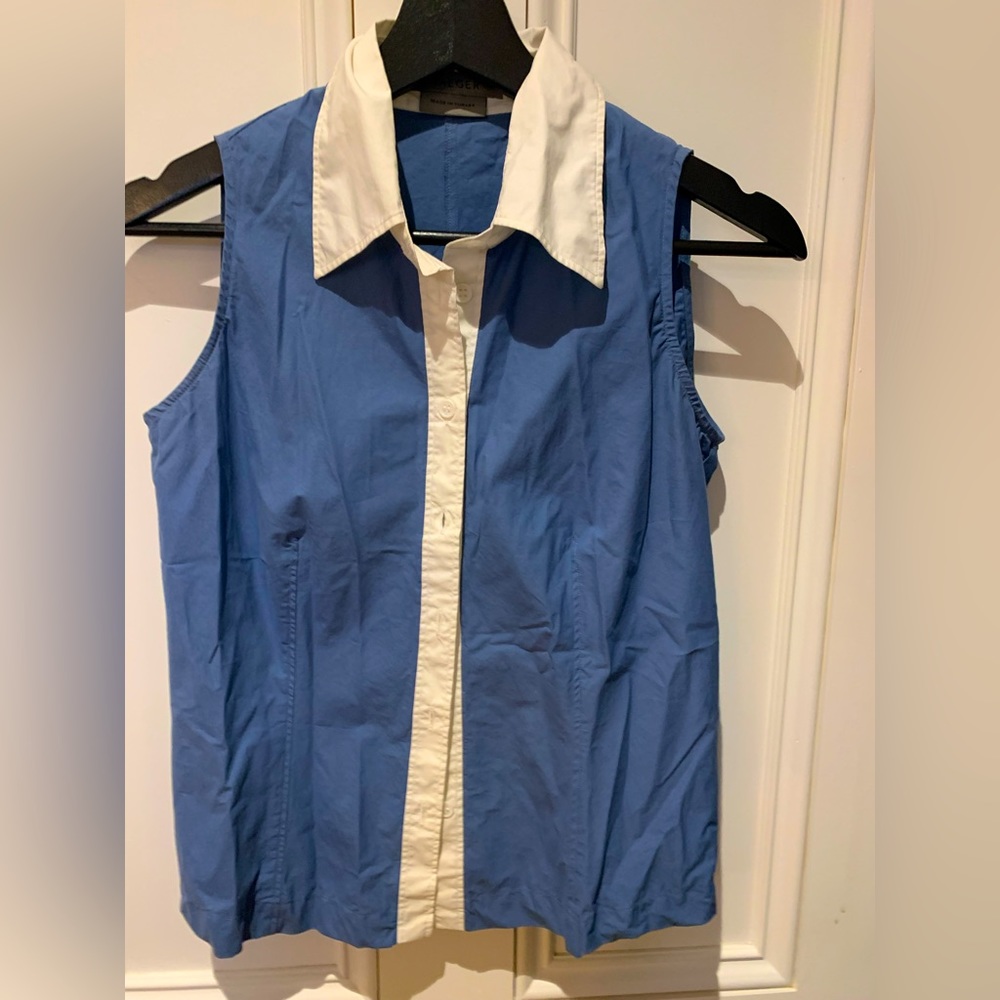 Jaeger size 4 blue with white trim. excellent condition just needs ironing